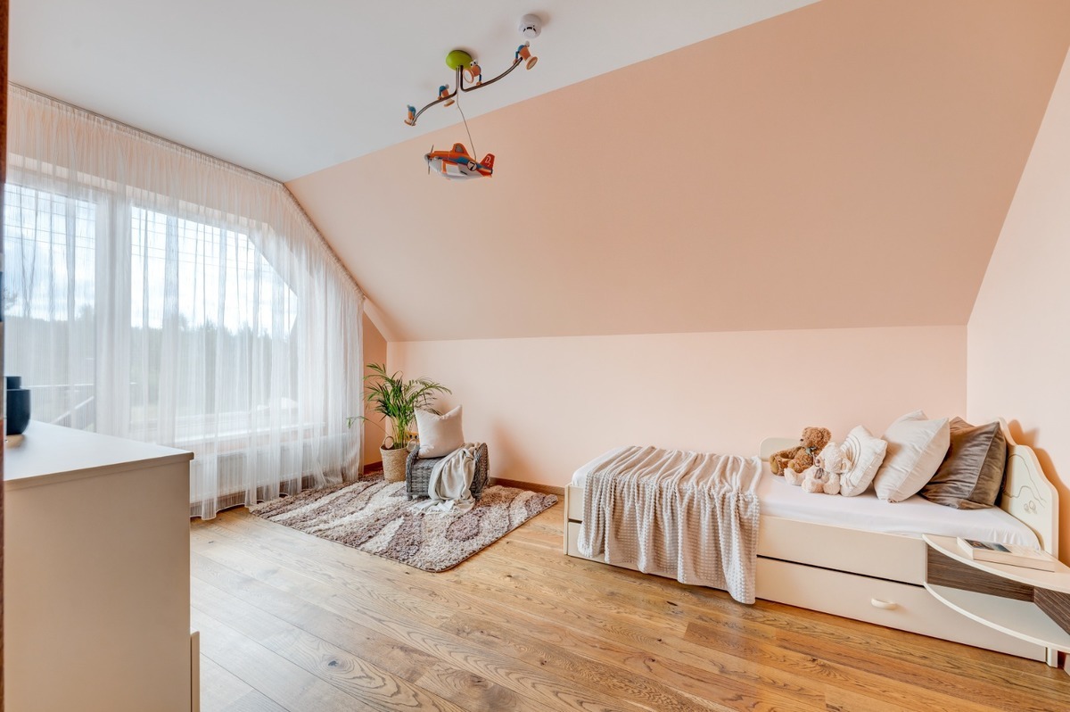 Parduodamas namas Aušros g., Skirgiškių k., Vilniaus r. sav., 207 m2 ploto, 2 aukštai 24