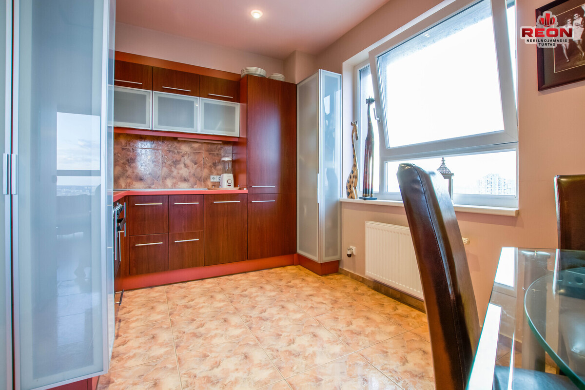 Nuomojamas butas Šeškinės g., Šeškinė, Vilniaus m., Vilniaus m. sav., 62 m2 ploto, 2 kambariai 3