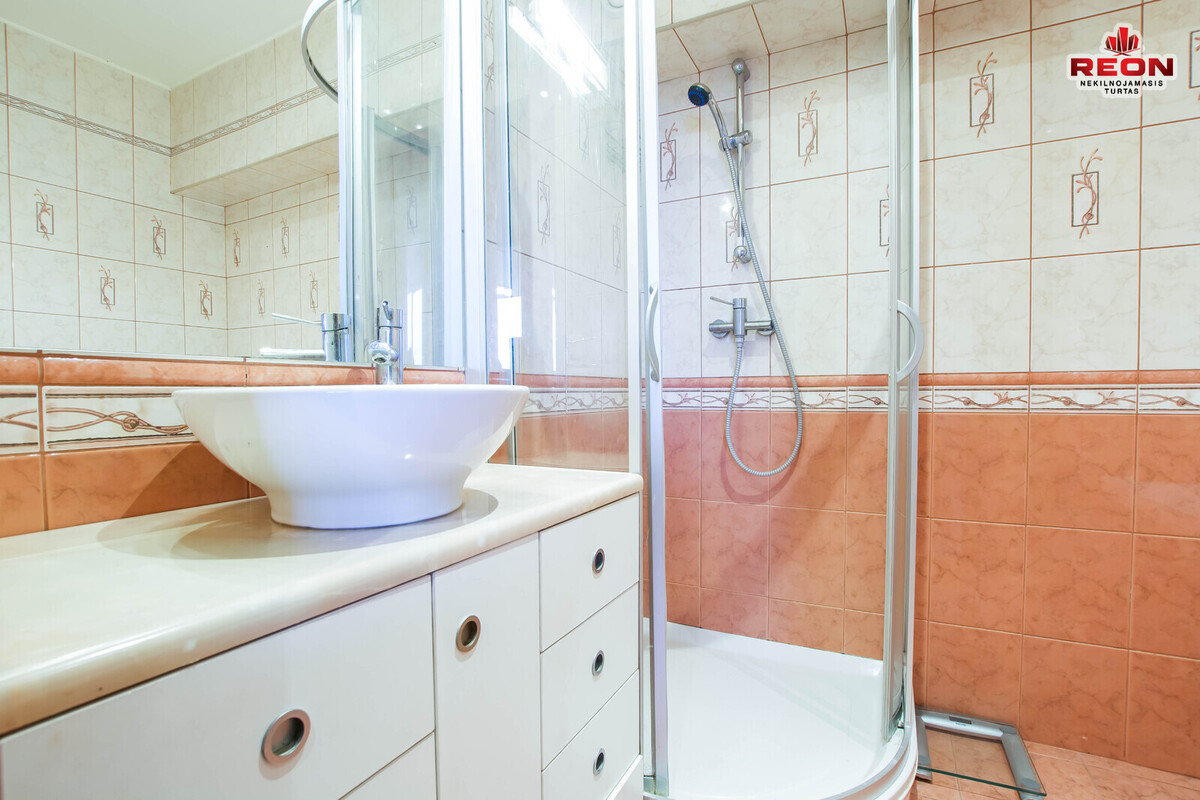 Nuomojamas butas Šeškinės g., Šeškinė, Vilniaus m., Vilniaus m. sav., 62 m2 ploto, 2 kambariai 9
