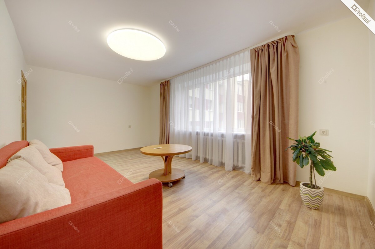 Nuomojamas butas Peteliškių g., Užupis, Vilniaus m., Vilniaus m. sav., 49 m2 ploto, 2 kambariai 5