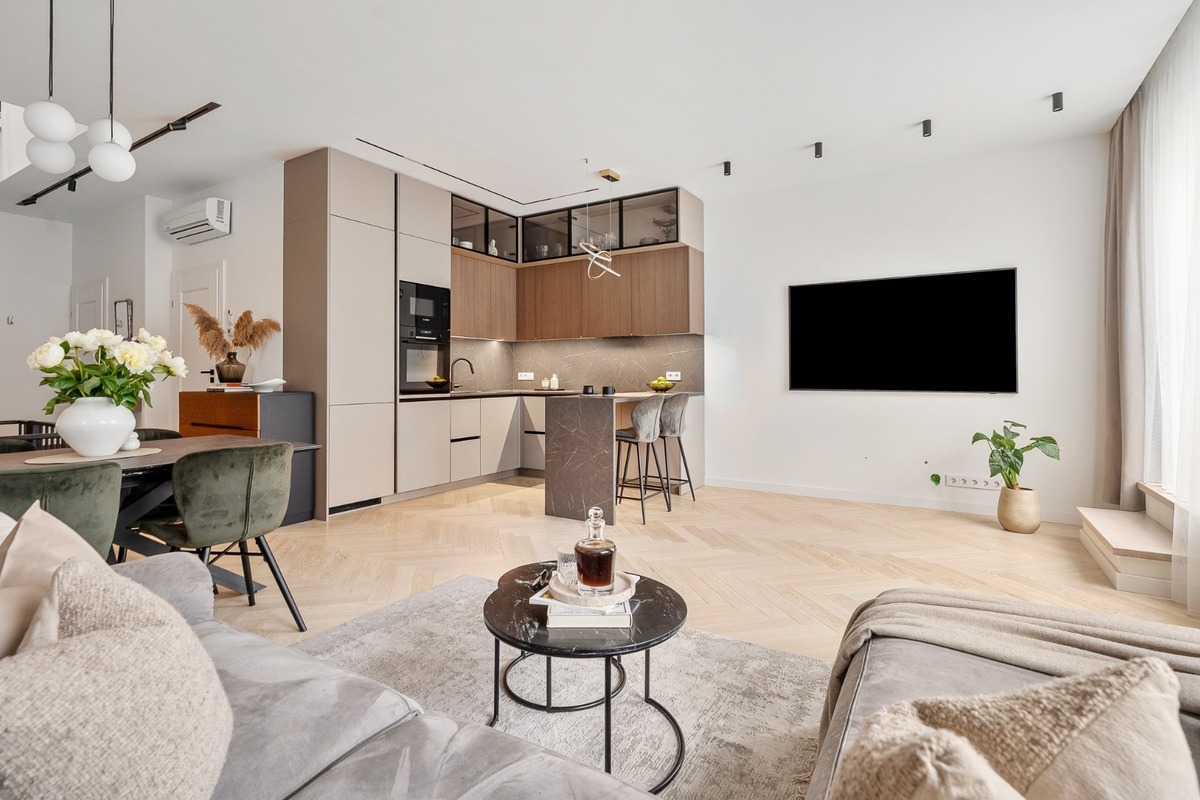 Parduodamas butas Daugėliškio g., Šnipiškės, Vilniaus m., Vilniaus m. sav., 121.57 m2 ploto, 5 kambariai 4