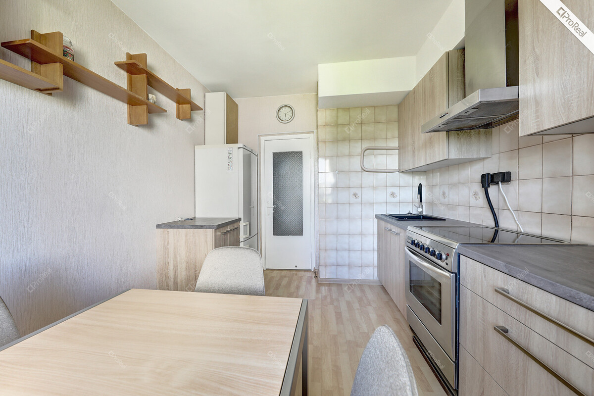 Nuomojamas butas Vėtrungių g., Fabijoniškės, Vilniaus m., Vilniaus m. sav., 62.15 m2 ploto, 3 kambariai 6