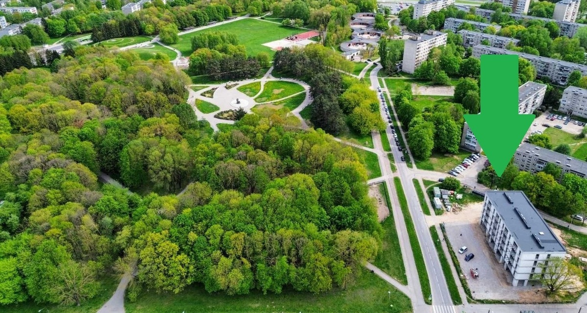 Butas su vaizdu į parką 8