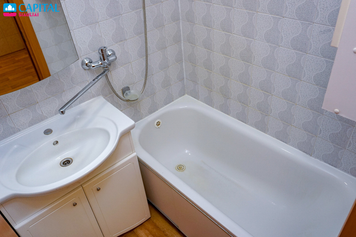Nuomojamas butas Gardino g., Dainiai, Šiaulių m., Šiaulių m. sav., 42.77 m2 ploto, 2 kambariai 8