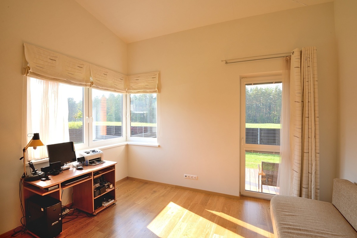 Parduodamas namas Girelės g., Sakiškių k., Vilniaus r. sav., 271.91 m2 ploto, 1 aukštai 11
