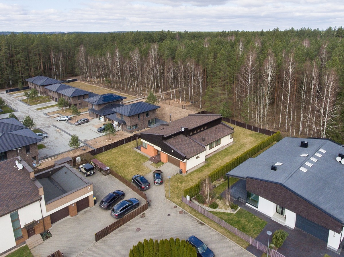 Parduodamas namas Girelės g., Sakiškių k., Vilniaus r. sav., 271.91 m2 ploto, 1 aukštai 19