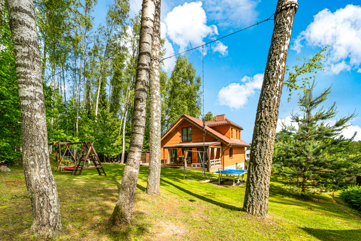 Parduodamas namas Juodvarnių g., Antakalnis, Vilniaus m., Vilniaus m. sav., 246 m2 ploto, 2 aukštai 2