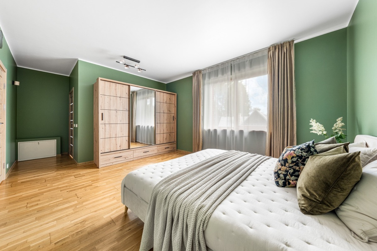 Parduodamas namas Juodvarnių g., Antakalnis, Vilniaus m., Vilniaus m. sav., 246 m2 ploto, 2 aukštai 20