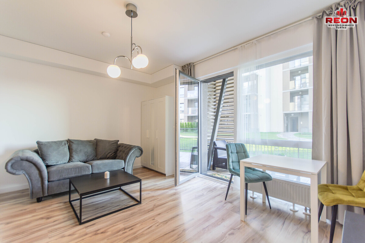 Parduodamas butas Deltuvos g., Šeškinė, Vilniaus m., Vilniaus m. sav., 28 m2 ploto, 1 kambariai 11
