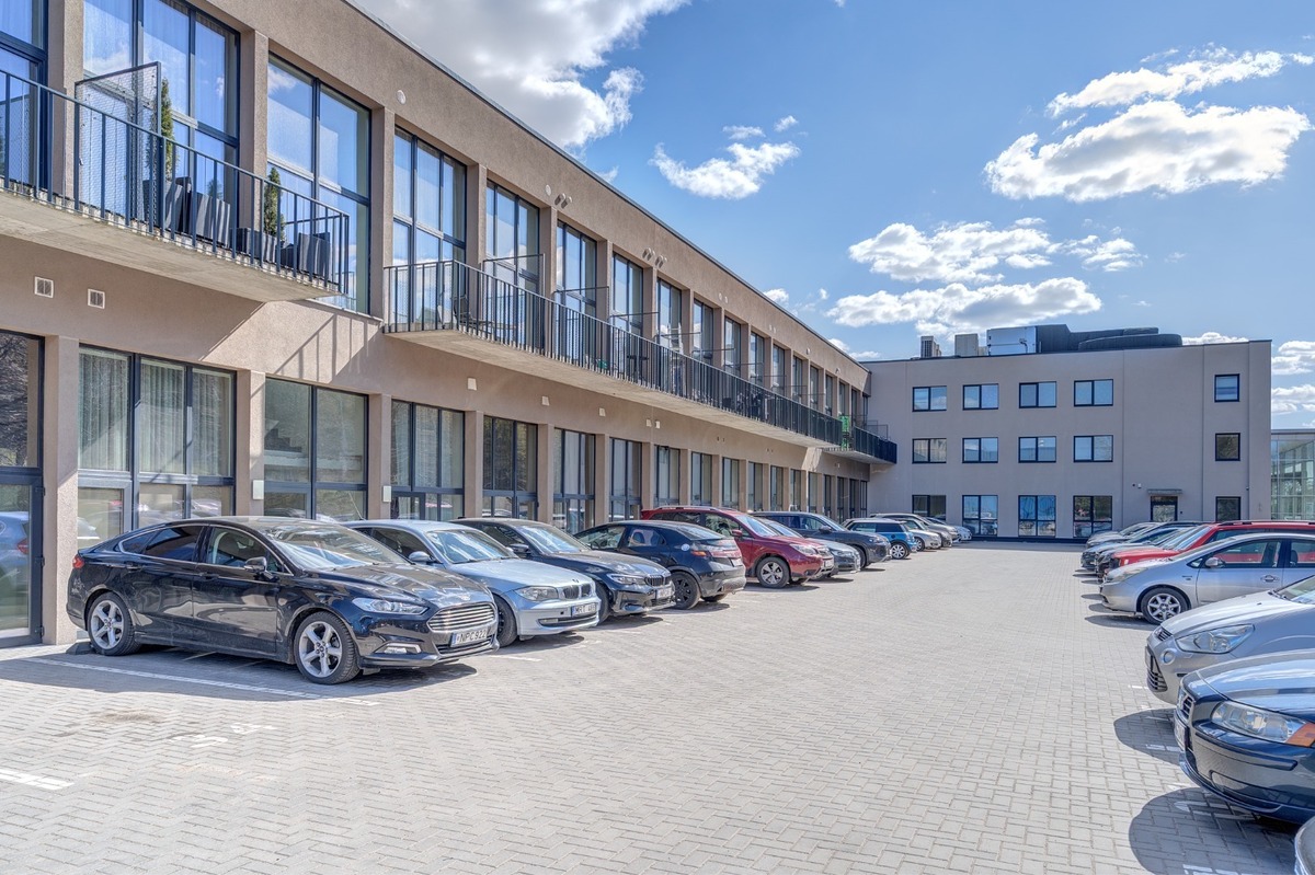 Parduodamos administracinės, gamybinės, kitos paskirties, paslaugų, prekybos, sandėliavimo patalpos Vilniaus m. sav., Vilniaus m., Šnipiškės, Geležinio Vilko g.57A, 33.49 m2 ploto 13