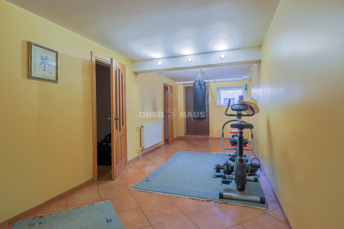 Parduodamas namas Baranausko g. , Garliavos m., Kauno r. sav., 240 m2 ploto, 1 aukštai 12