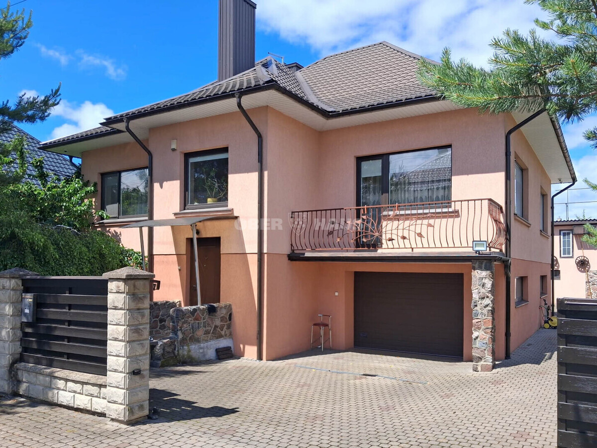 Parduodamas namas Baranausko g. , Garliavos m., Kauno r. sav., 240 m2 ploto, 1 aukštai 17
