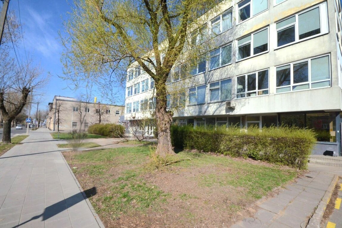 Parduodamas butas Smolensko g., Naujamiestyje, Vilnius, 15 kv.m ploto, 1 kambariai 7