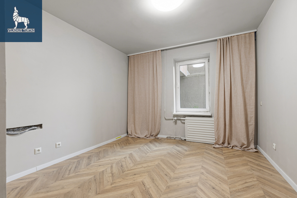 Parduodamas butas Čiobiškio g., Šeškinė, Vilniaus m., Vilniaus m. sav., 11.63 m2 ploto, 1 kambariai 6