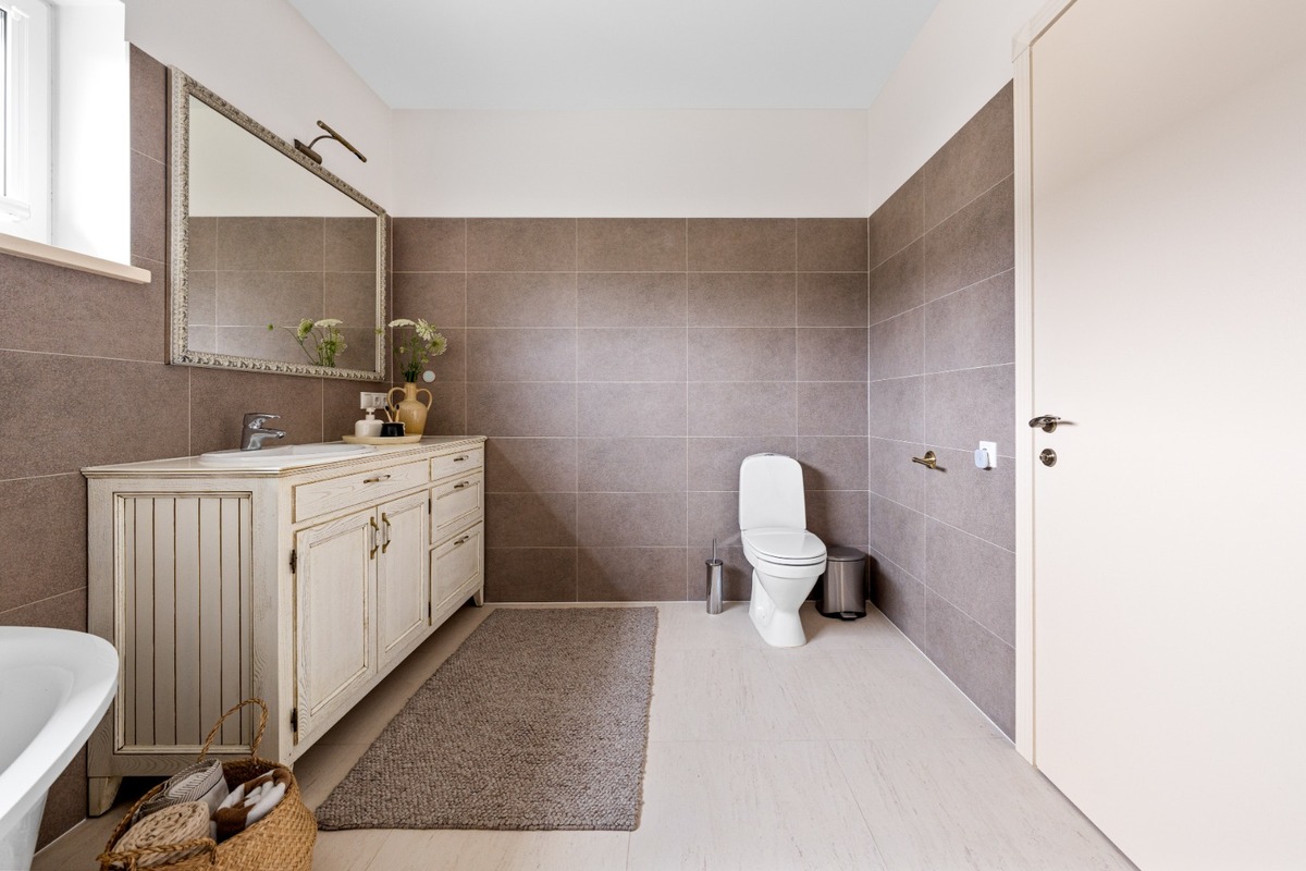 Parduodamas namas Kaštonų g., Didžiosios Riešės mstl., Vilniaus r. sav., 151.43 m2 ploto, 2 aukštai 27
