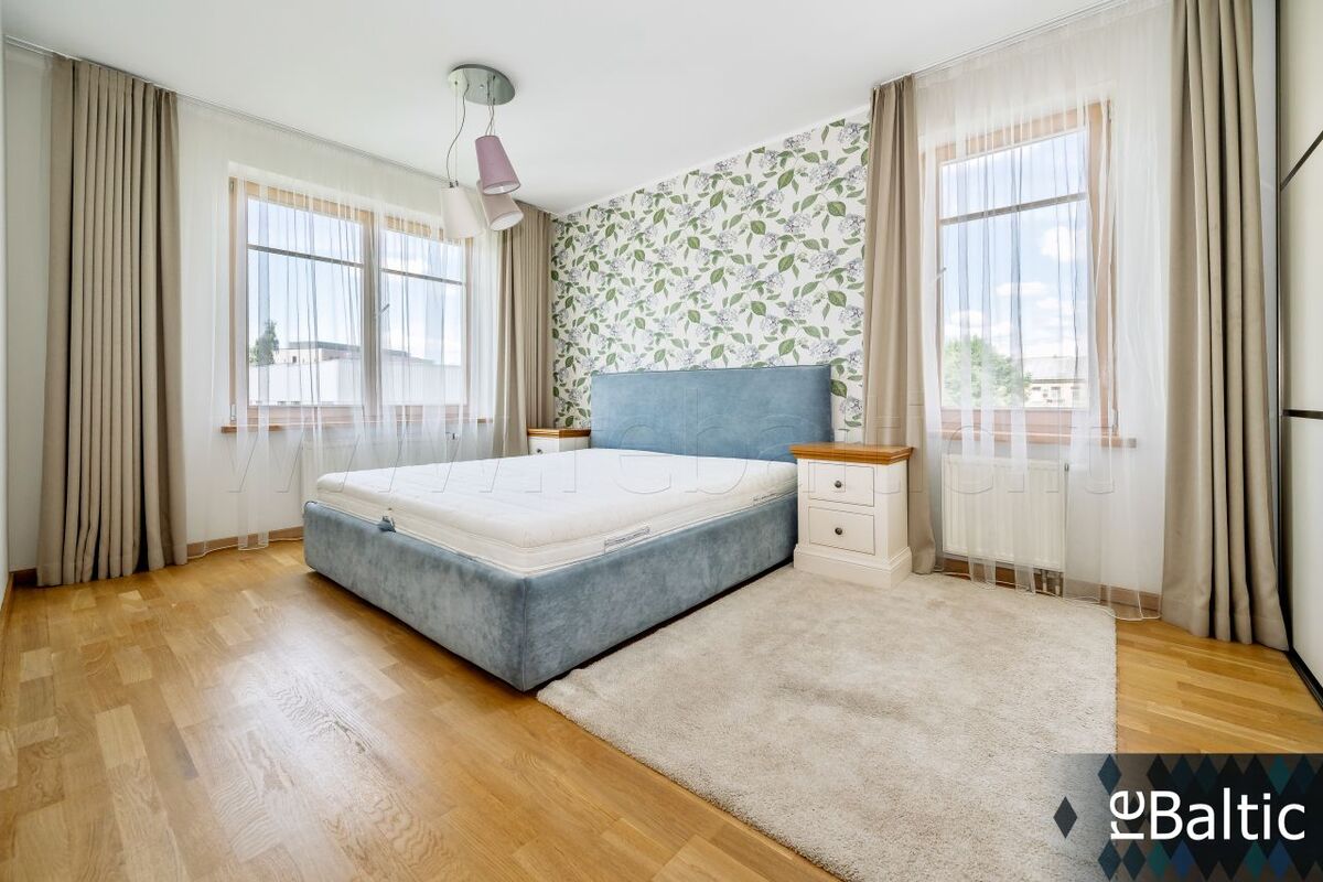 Nuomojamas butas Šv. Stepono g., Vilniaus m., Vilniaus m. sav., 72 m2 ploto, 3 kambariai 9