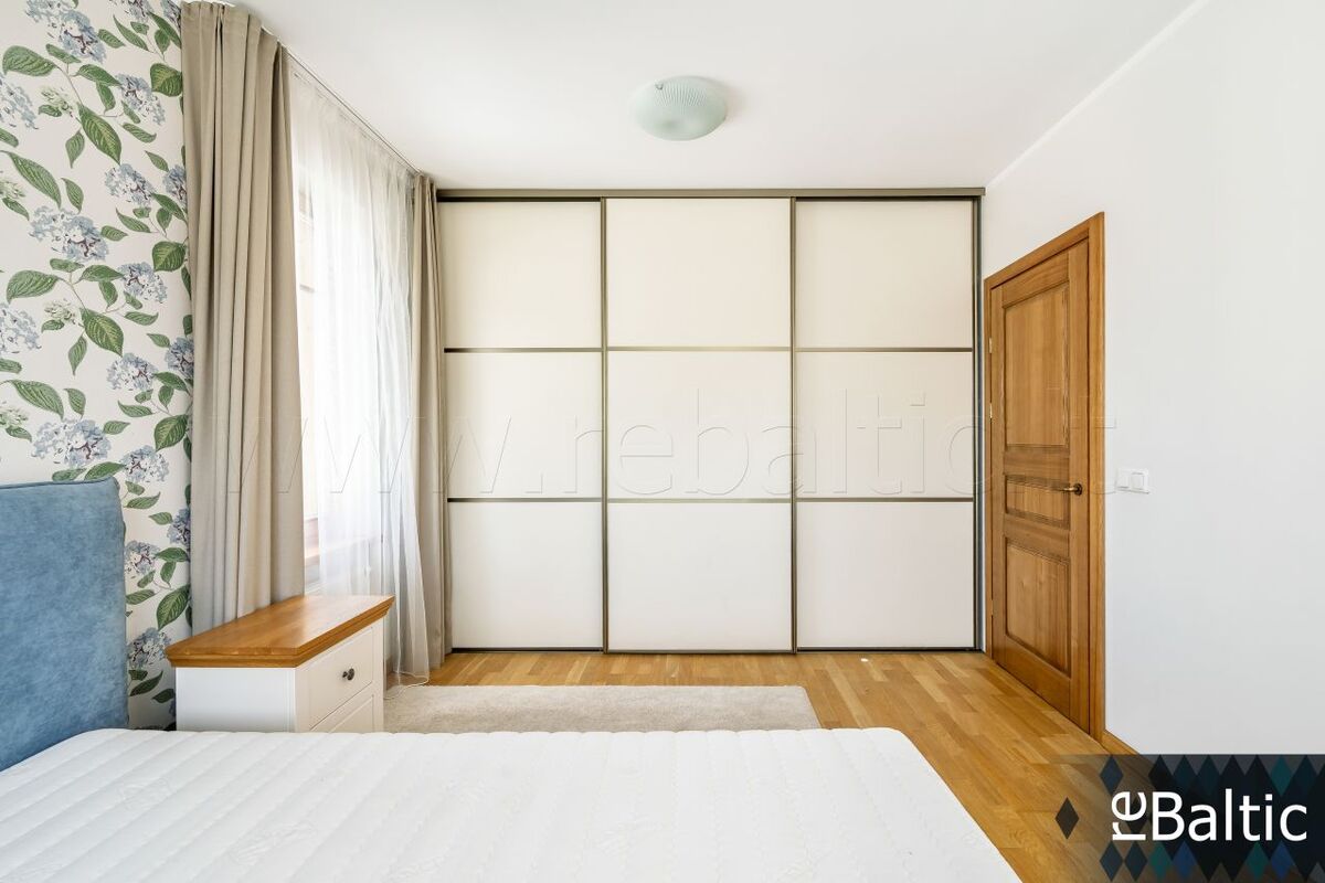Nuomojamas butas Šv. Stepono g., Vilniaus m., Vilniaus m. sav., 72 m2 ploto, 3 kambariai 12